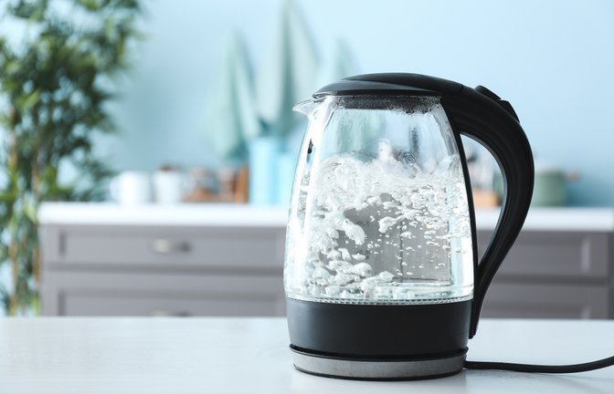 sparsam, schnell und effizient: Mit welchem Gerät koche ich am besten Wasser?<span class='image-autor'>Foto: Pixel-Shot / shutterstock.com</span>