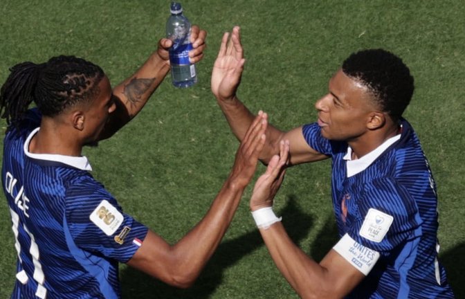 Frankreich bekommt es im Spiel um Platz 3 der WM 2026 mit England zu tun.<span class='image-autor'>Adam Hunger/AP/dpa</span>