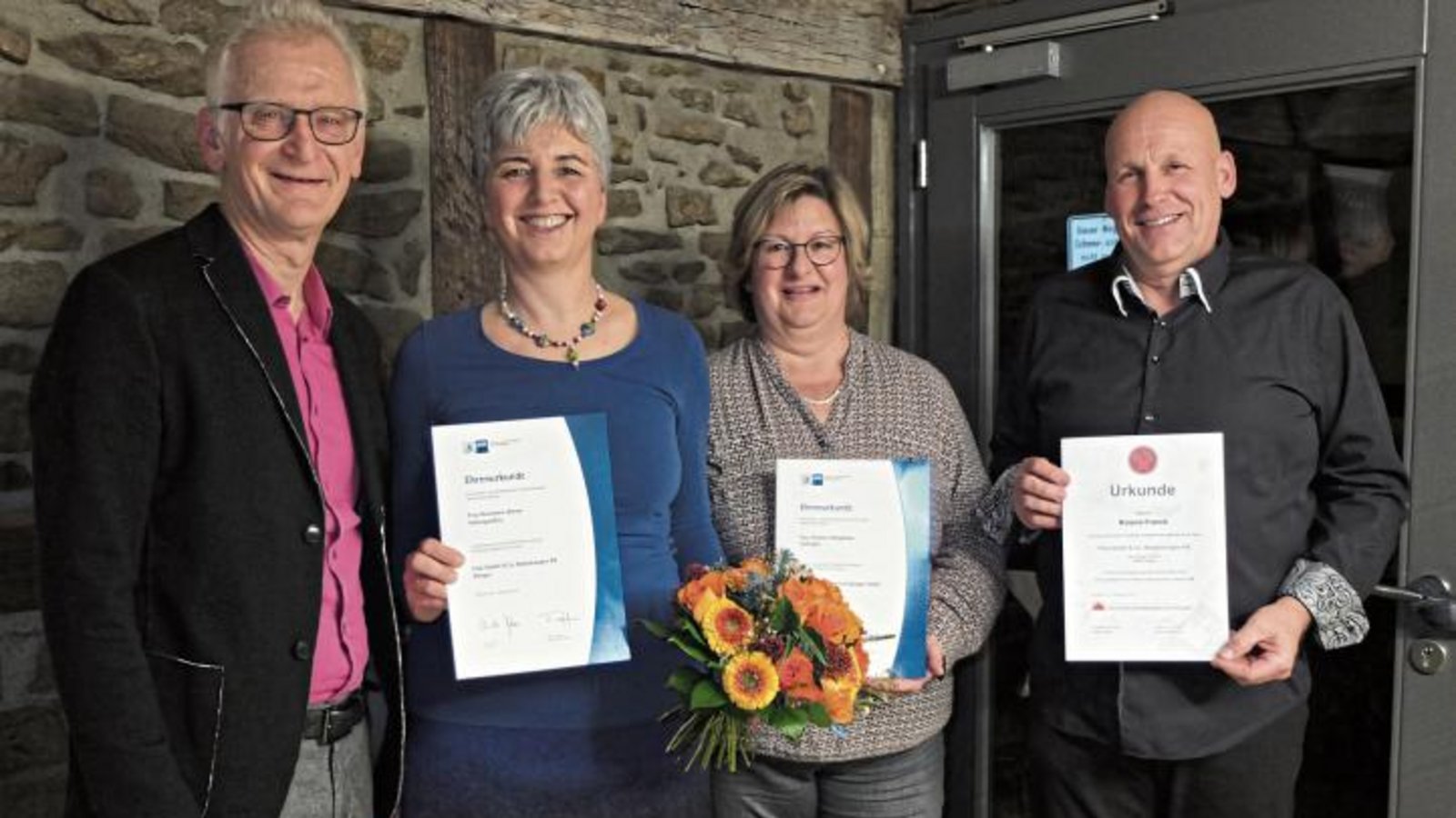 Ehrungen bei der Firma Fink: von links Hartmut Berner, Rosemarie Berner, Eleonore Weegmann und Roland Franck. Foto: p Ehrungen bei der Firma Fink: von links Hartmut Berner, Rosemarie Berner, Eleonore Weegmann und Roland Franck. Foto: p