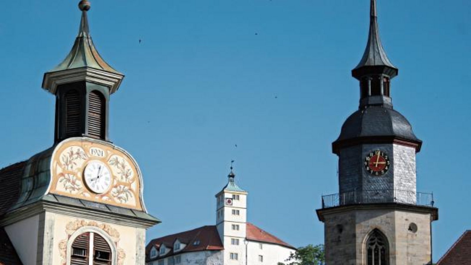 Das U(h)rvertrauen geht hier am Vaihinger Marktplatz verloren.  Foto: Blessing
