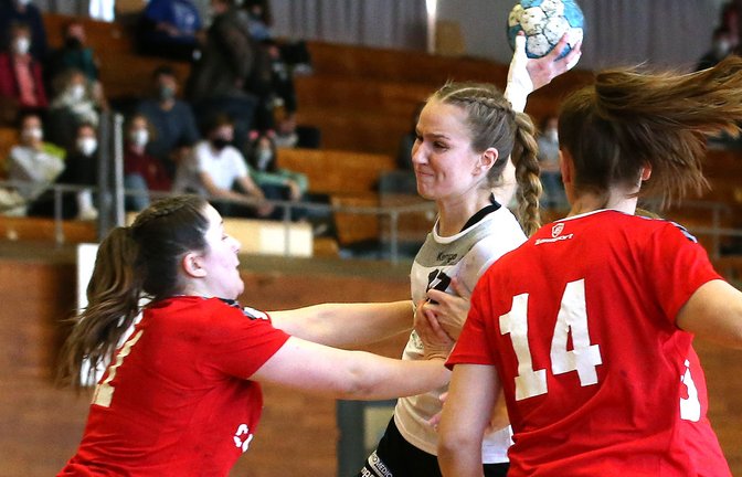 Selbst den Abschluss sucht Alina Kynast (Mitte) weniger. Die Vaihingerin sieht sich eher als Regisseurin des Spiels.  <span class='image-autor'>Foto: Baumann</span>