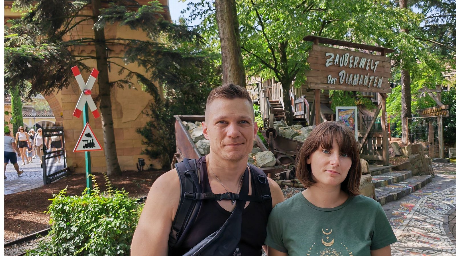 Das Paar Martin und Fauchot sind aus Nancy angereist und enttäuscht, nicht die „Zauberwelt der Diamanten“ besuchen zu können.Foto: Erdem Gökalp Das Paar Martin und Fauchot sind aus Nancy angereist und enttäuscht, nicht die „Zauberwelt der Diamanten“ besuchen zu können.Foto: Erdem Gökalp