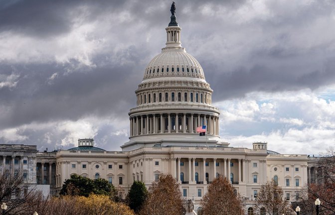 Das Kapitol, Sitz des US-Kongresses. Demokraten und Republikaner ringen immer noch um die Finanzierung eines Teils der US-Regierungsgeschäfte (Symbolfoto).<span class='image-autor'>Foto: J. Scott Applewhite/AP/dpa/J. Scott Applewhite</span>