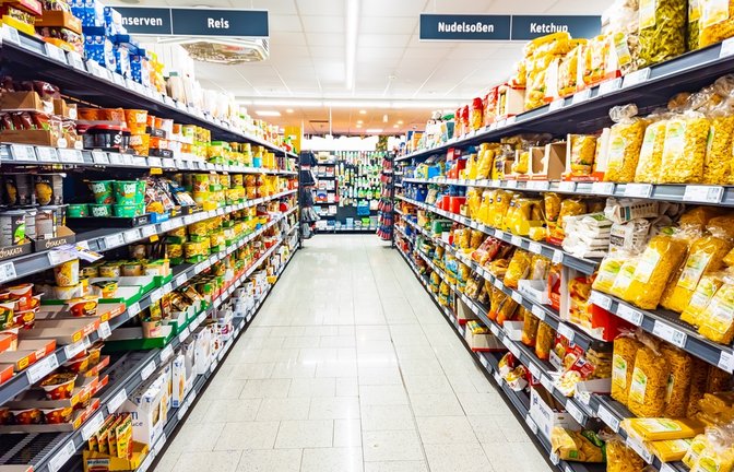 HAK ruft seinen Grünkohl im Glas aus den Supermärkten zurück. (Symbolbild)<span class='image-autor'>Foto: Birgit Reitz-Hofmann/ Shutterstock</span>