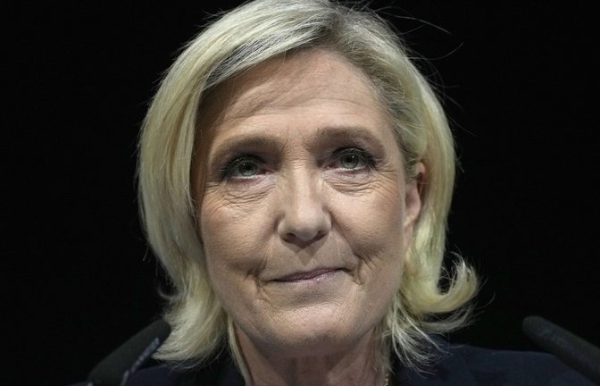 Gegen die französische Politikerin Marine Le Pen wird ermittelt. (Archivbild)<span class='image-autor'>Foto: dpa/Thibault Camus</span>