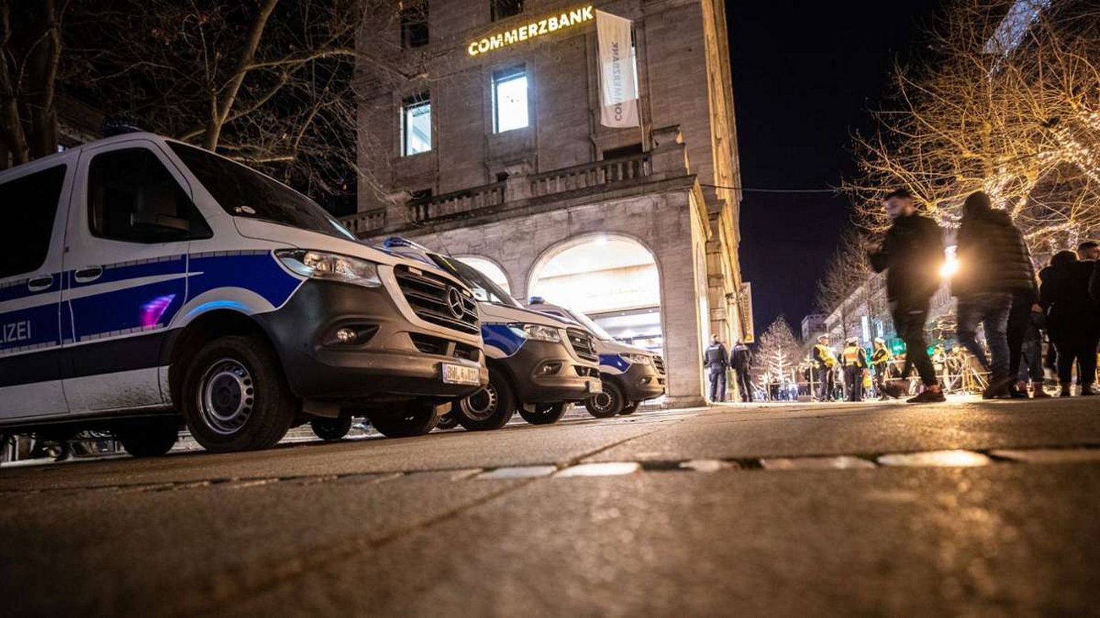 Nicht immer fühlen sich Menschen so sicher, wie es die Statistik eigentlich nahelegt.Foto: dpa/Christoph Schmidt (Symbolbild) Nicht immer fühlen sich Menschen so sicher, wie es die Statistik eigentlich nahelegt.Foto: dpa/Christoph Schmidt (Symbolbild)