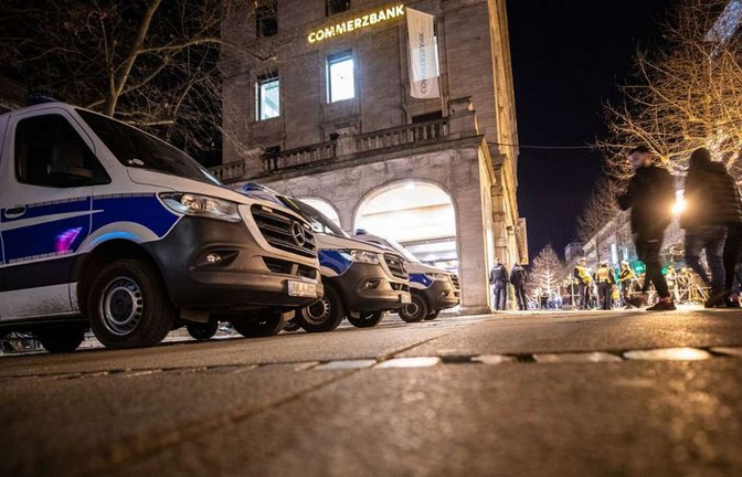 Nicht immer fühlen sich Menschen so sicher, wie es die Statistik eigentlich nahelegt.<span class='image-autor'>Foto: dpa/Christoph Schmidt (Symbolbild)</span>