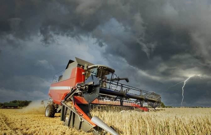 Viele Landwirte sehen dunkle Wolken am Horizont.<span class='image-autor'>Foto: imago/countrypixel</span>