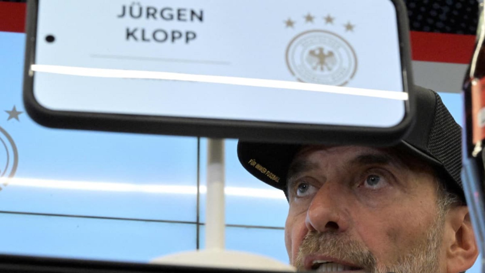 Ein Name, viele Botschaften: Bundestrainer Jürgen Klopp hatte einiges zu sagen bei seiner ersten Nominierungs-Pressekonferenz.HANNES P. ALBERT/afp Ein Name, viele Botschaften: Bundestrainer Jürgen Klopp hatte einiges zu sagen bei seiner ersten Nominierungs-Pressekonferenz.HANNES P. ALBERT/afp
