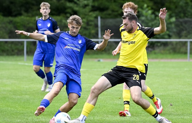 Steffen Roßmann (rechts) trifft für Ensingen beim 5:2 gegen Tamm und holt gegen Münchingen II ein 3:3-Unentschieden. <span class='image-autor'>Foto: Leitner</span>