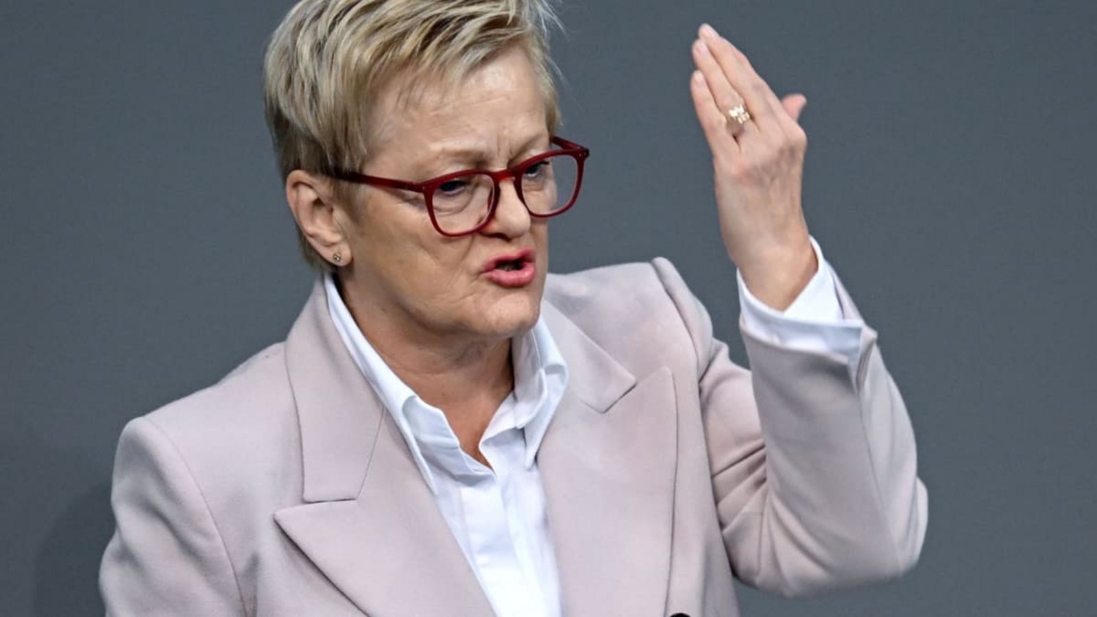 Kämpft seit vielen Jahren gegen digitalen Hass und Falschinformationen: die Grünen-Politikerin Renate Künast.Britta Pedersen/dpa