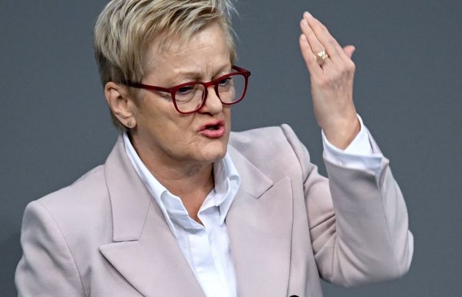 Kämpft seit vielen Jahren gegen digitalen Hass und Falschinformationen: die Grünen-Politikerin Renate Künast.<span class='image-autor'>Britta Pedersen/dpa</span>