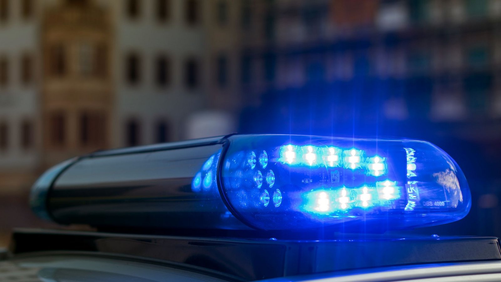 Die Verkehrspolizei geht Hinweisen nach, die auf eine medizinische Ursache deuten (Symbolfoto).Foto: picture alliance/dpa/Monika Skolimowska Die Verkehrspolizei geht Hinweisen nach, die auf eine medizinische Ursache deuten (Symbolfoto).Foto: picture alliance/dpa/Monika Skolimowska