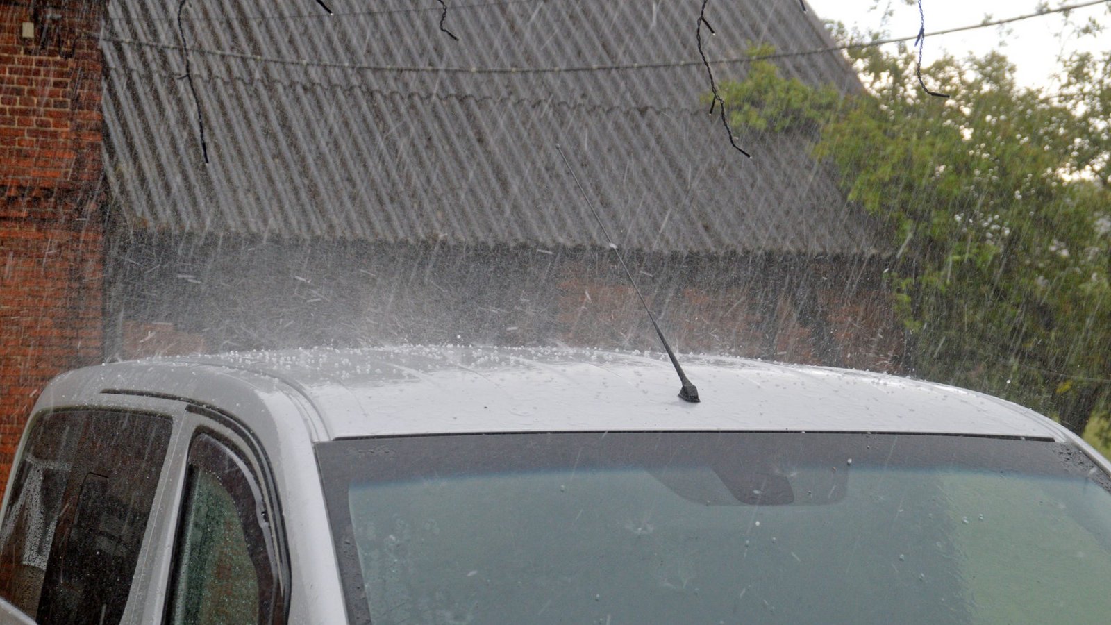 In Bayern kann es heute Unwetter geben (Archivbild).Foto: IMAGO / Wolfram Weber