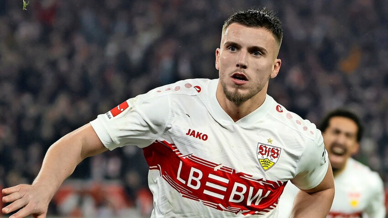 Job erledigt: Ermedin Demirovic dreht nach seinem zweiten Treffer für den VfB ab.Foto: Baumann