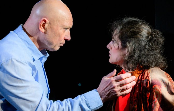 Burkhard Wolf und  Esrah Ugurlu in „Ellen Babic“<span class='image-autor'>Foto: Stephan Haase</span>