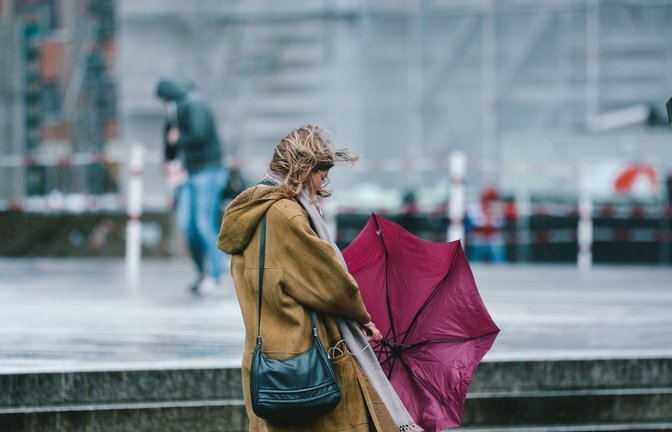 Als „Wetterpate“ kann jeder und jede einem Hoch- oder Tiefdruckgebiet einen Namen geben. (Symbolbild)<span class='image-autor'>Foto: imago images/NurPhoto/Ying Tang</span>