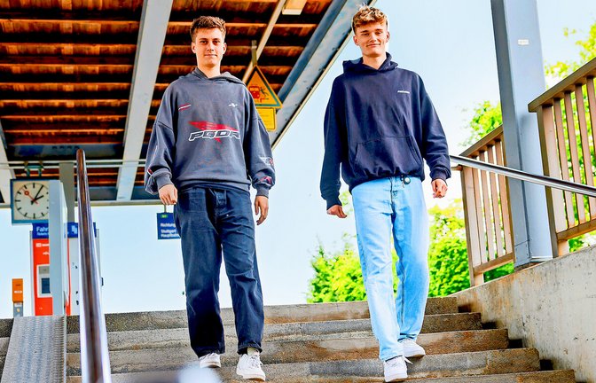 Ole Herfert (links) und Tim Baiter haben als Ersthelfer eingegriffen, als andere weggeschaut haben.<span class='image-autor'>Foto: Stefanie Schlecht</span>