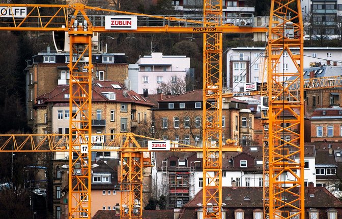 In Stuttgart müssen in den nächsten 15 Jahren für 30 000 Zugezogene Wohnungen gebaut werden. In Stuttgart müssen in den nächsten 15 Jahren für 30 000 Zugezogene Wohnungen gebaut werden.<span class='image-autor'>Foto: dpa/Marijan Murat</span>