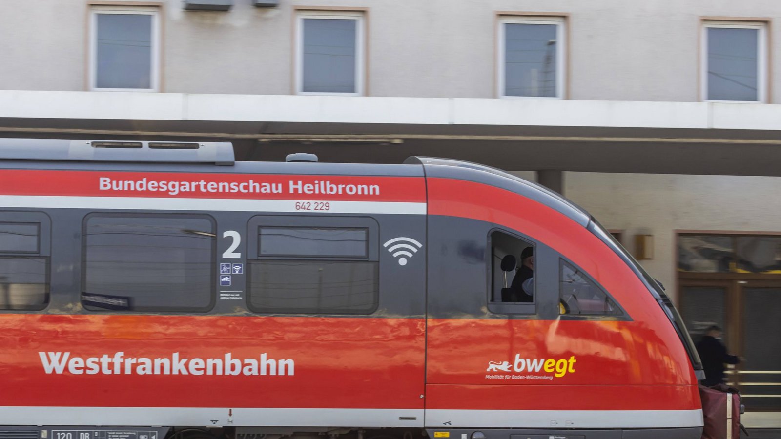 Während der Bundesgartenschau 2019 hielten in der Stadt auch Züge, die an den Fernverkehr angeschlossen sind.Foto: imago/Arnulf /Hettrich Während der Bundesgartenschau 2019 hielten in der Stadt auch Züge, die an den Fernverkehr angeschlossen sind.Foto: imago/Arnulf /Hettrich