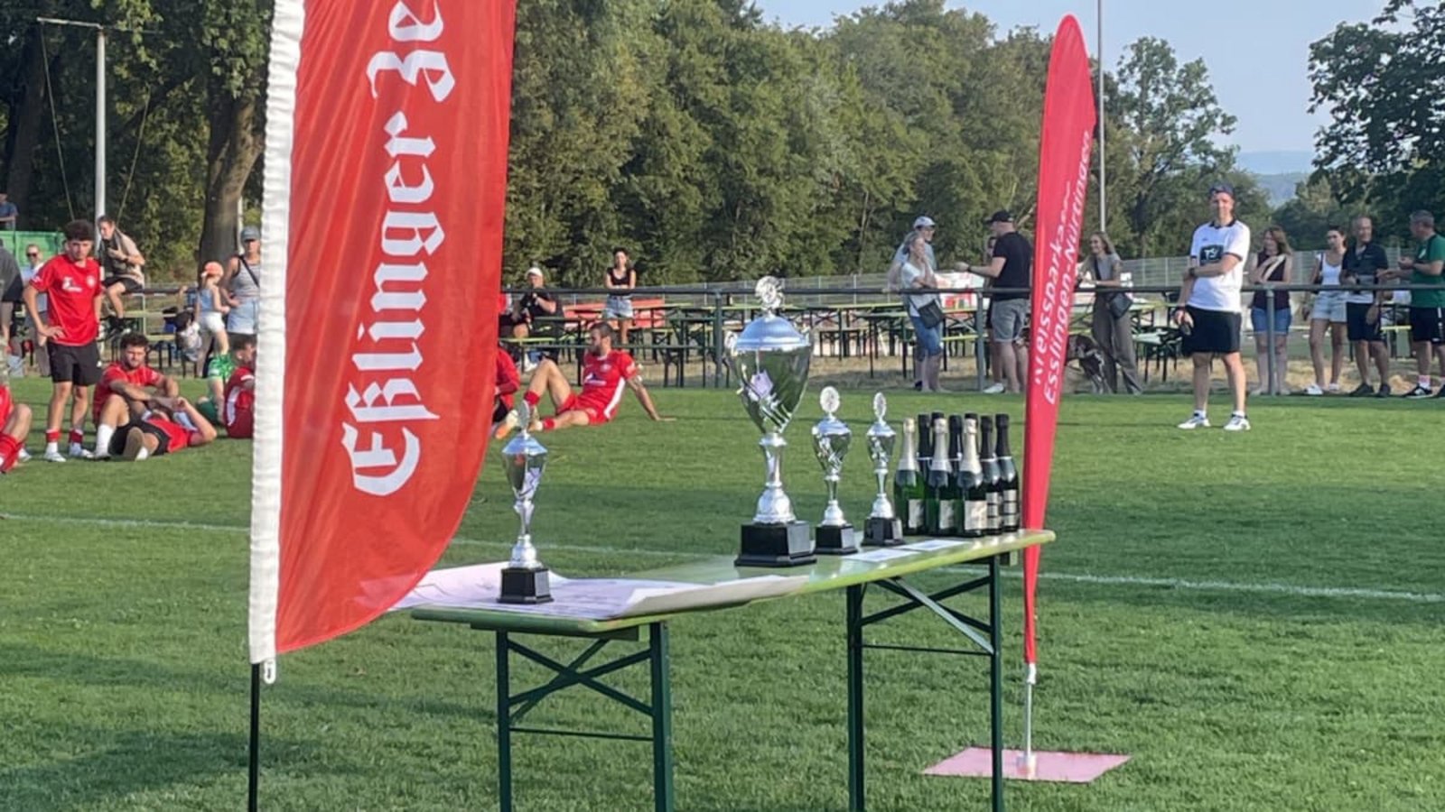 Die Pokale sind vergeben&nbsp;– nun suchen wir den besten Spieler des EZ-Fußballpokals 2026.Steffen Wahr