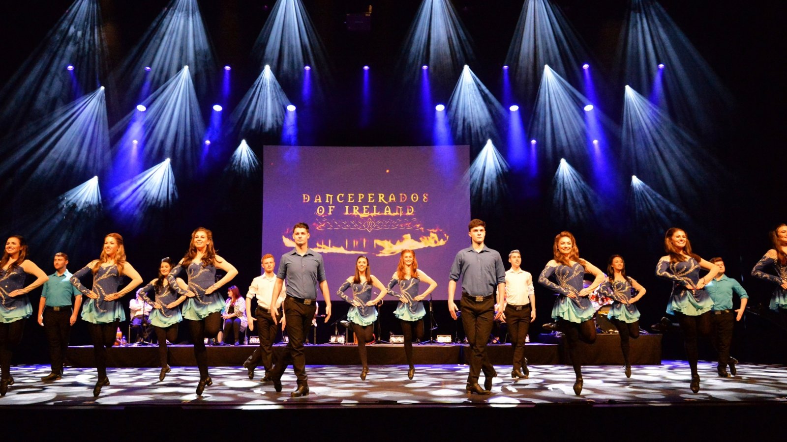 Uralte Hymnen in gälischer Sprache begleiten die Tanzshow der Danceperados. Foto: p Uralte Hymnen in gälischer Sprache begleiten die Tanzshow der Danceperados. Foto: p