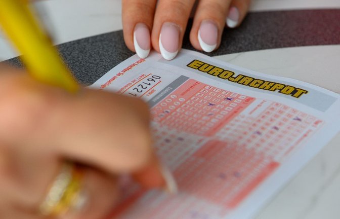 Eine neue Chance auf den prall gefüllten Eurojackpot gibt es am Dienstag.<span class='image-autor'>Klaus-Dietmar Gabbert/dpa</span>
