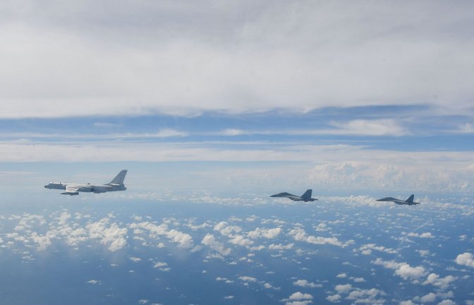 Laut des taiwanischen Verteidigungsministeriums waren dutzende Flugzeuge um Taiwan gesichtet worden. (Archivfoto)<span class='image-autor'>Foto: Xinhua/Li Bingyu</span>