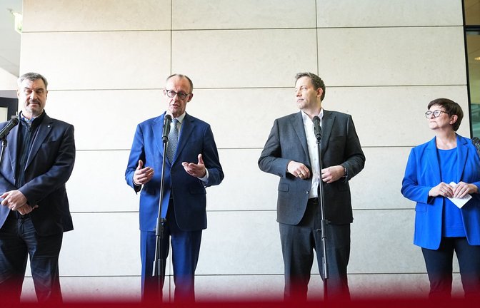 Nach den Beratungen der Fach-Arbeitsgruppen verhandeln nun die Spitzenleute der Parteien weiter.<span class='image-autor'>Foto: dpa/Michael Kappeler</span>
