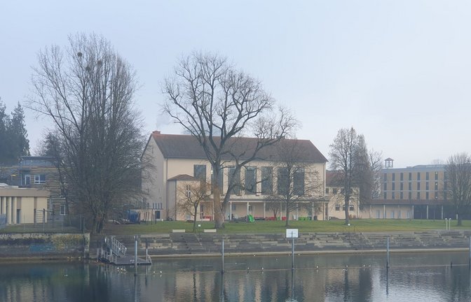 Ort der Tragödie: das alte Konstanzer Hallenbad am Rhein<span class='image-autor'>Foto: Wein</span>