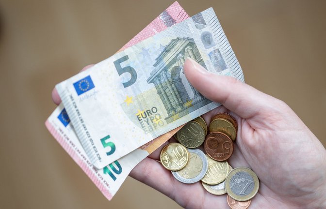Die Lohnlücke zwischen Männern und Frauen sei laut Studie  in den vergangenen Jahren langsam, aber kontinuierlich geschrumpft (Symbolbild)<span class='image-autor'>Foto: dpa/Daniel Karmann</span>