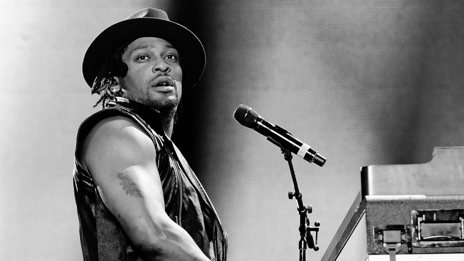 Der Soul-Musiker D’Angelo ist laut übereinstimmenden Medienberichten gestorben.Foto: Cheryl Gerber/Invision/AP/dpa/Cheryl Gerber Der Soul-Musiker D’Angelo ist laut übereinstimmenden Medienberichten gestorben.Foto: Cheryl Gerber/Invision/AP/dpa/Cheryl Gerber