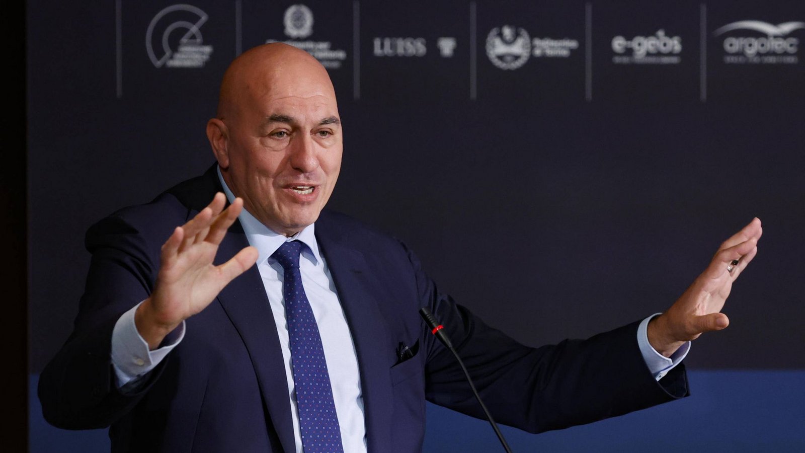 Italiens Verteidigungsminister Guido Crosetto schickte die Fregatte Virginio Fasan zur Unterstützung einer Gaza-Flottille ins Mittelmeer (Archivfoto).Foto: IMAGO/ZUMA Press/IMAGO/Fabio Frustaci Italiens Verteidigungsminister Guido Crosetto schickte die Fregatte Virginio Fasan zur Unterstützung einer Gaza-Flottille ins Mittelmeer (Archivfoto).Foto: IMAGO/ZUMA Press/IMAGO/Fabio Frustaci