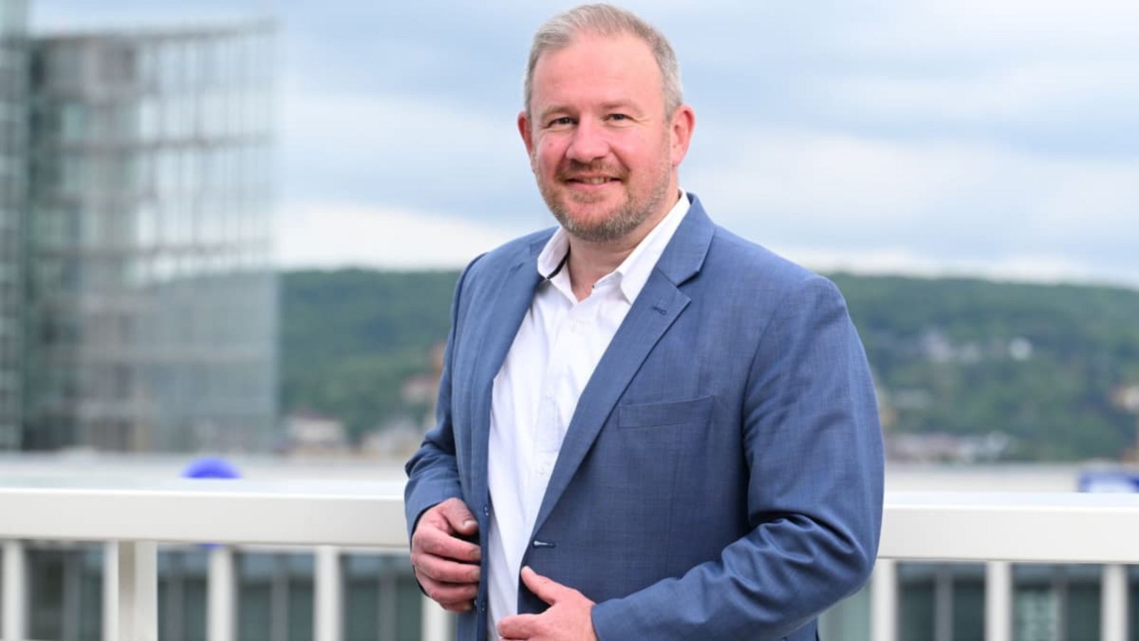 Andreas Glück hat sich bei der Mitgliederbefragung seiner Partei mit 55 Prozent der Stimmen durchgesetzt.Bernd Weißbrod/dpa Andreas Glück hat sich bei der Mitgliederbefragung seiner Partei mit 55 Prozent der Stimmen durchgesetzt.Bernd Weißbrod/dpa