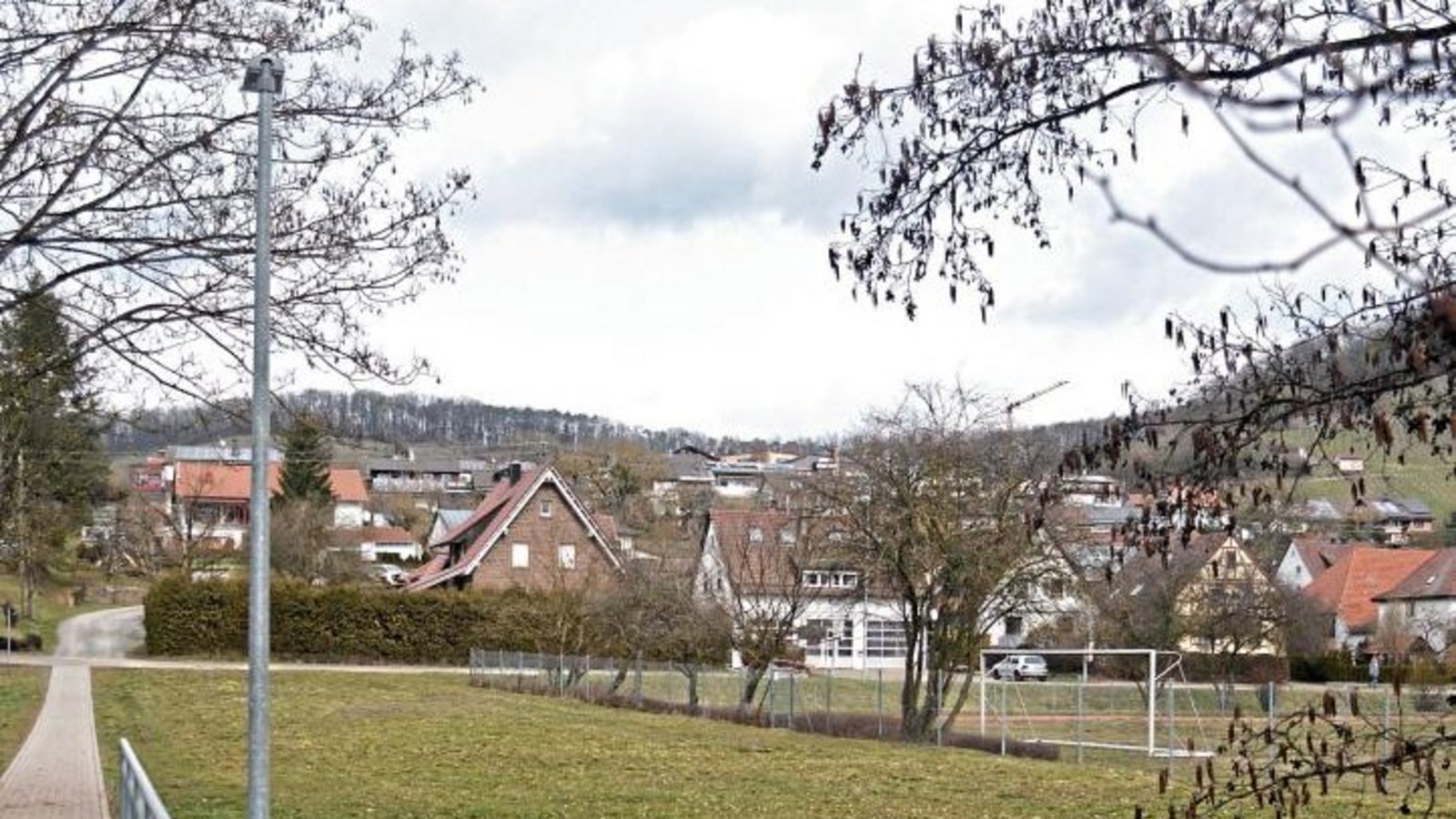 Hier soll nach dem Beschluss des Illinger Gemeinderats der Bouleplatz gebaut werden. Foto: sta Hier soll nach dem Beschluss des Illinger Gemeinderats der Bouleplatz gebaut werden. Foto: sta