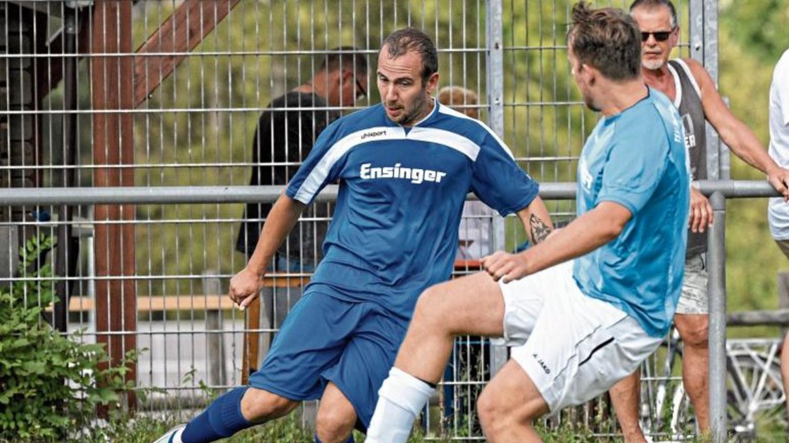 Oskar Seiler (links) kickt nach langer Zwangspause wieder für den FC Gündelbach. Doch noch ist Sand im Getriebe. Platzt am Sonntag gegen Illingen II der Knoten? Foto: Leitner