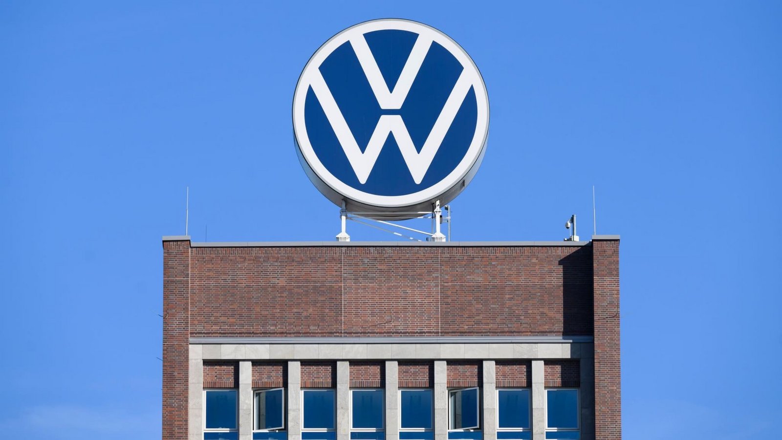 Der VW-Vorstand öffnet die Bücher für das erste Quartal. (Archivbild)Julian Stratenschulte/dpa