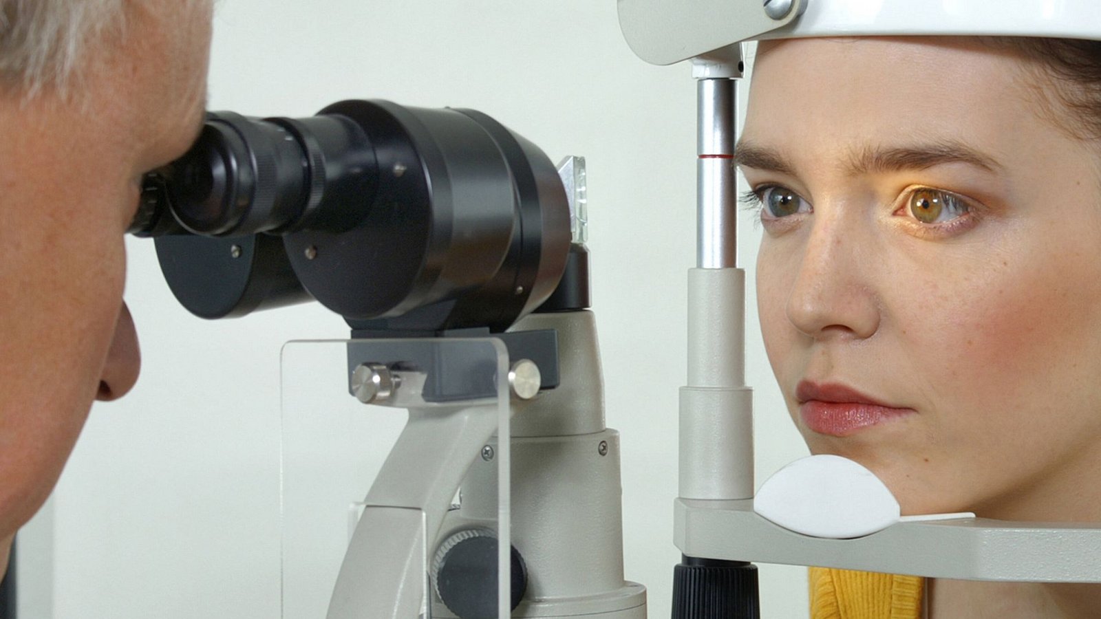 Gerade bei Frauen ist die Rosazea weitverbreitet. Sie stört die Funktion der Talgdrüsen am AugeFoto: imago/blickwinkel//M. Stolt Gerade bei Frauen ist die Rosazea weitverbreitet. Sie stört die Funktion der Talgdrüsen am AugeFoto: imago/blickwinkel//M. Stolt