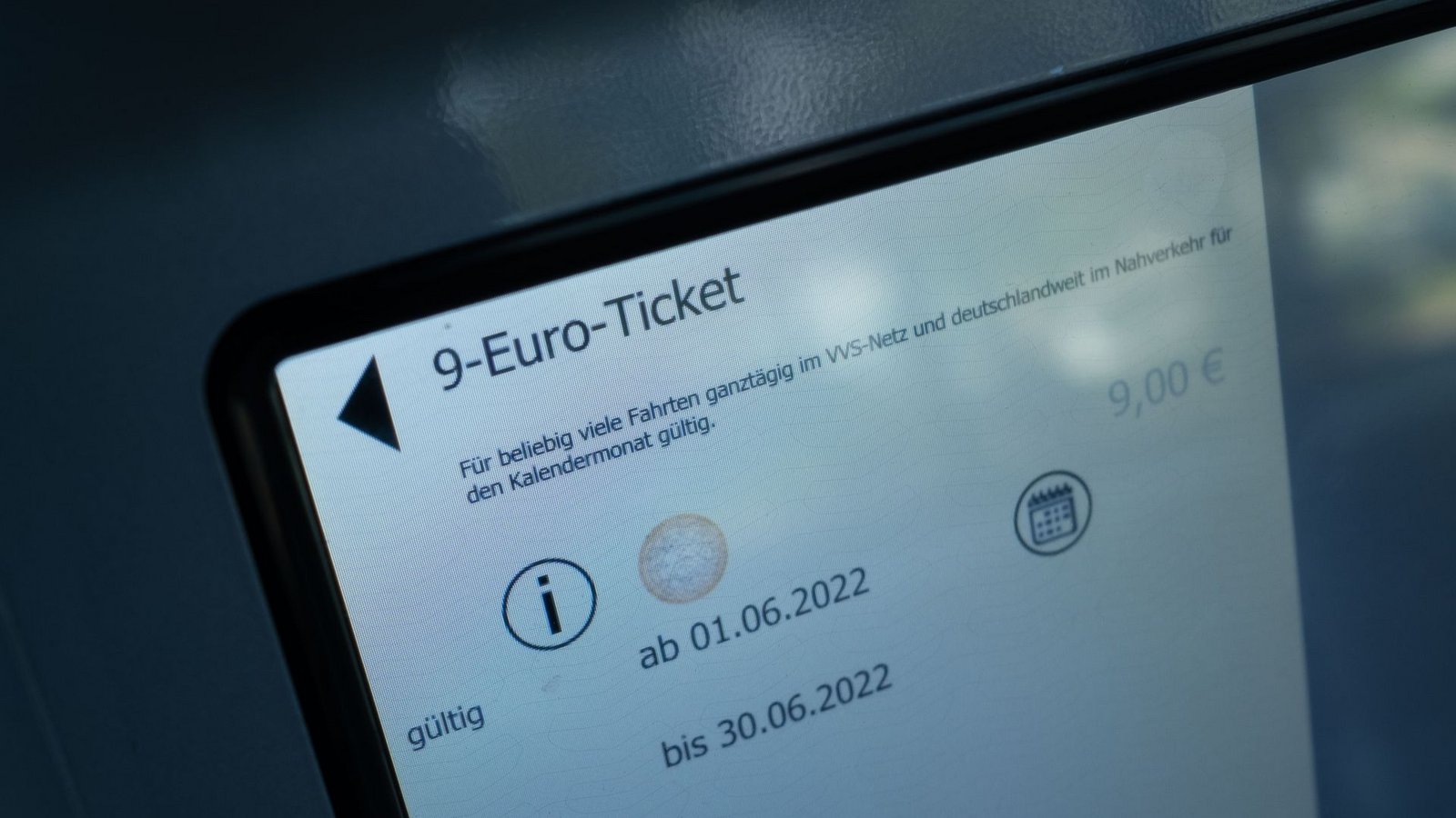 Wie kann ich mein 9-Euro-Ticket ausdrucken, wenn ich das möchte?Foto: Lichtgut/Leif Piechowski Wie kann ich mein 9-Euro-Ticket ausdrucken, wenn ich das möchte?Foto: Lichtgut/Leif Piechowski