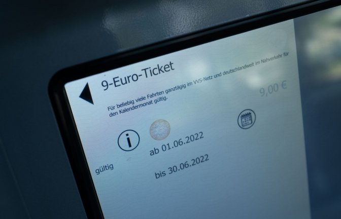 Wie kann ich mein 9-Euro-Ticket ausdrucken, wenn ich das möchte?<span class='image-autor'>Foto: Lichtgut/Leif Piechowski</span>
