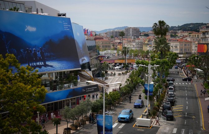 Das Zentrum der Filmfestspiele in Cannes: der Palais des Festivals an der Croisette.<span class='image-autor'>Foto: Daniel Cole/AP/dpa</span>