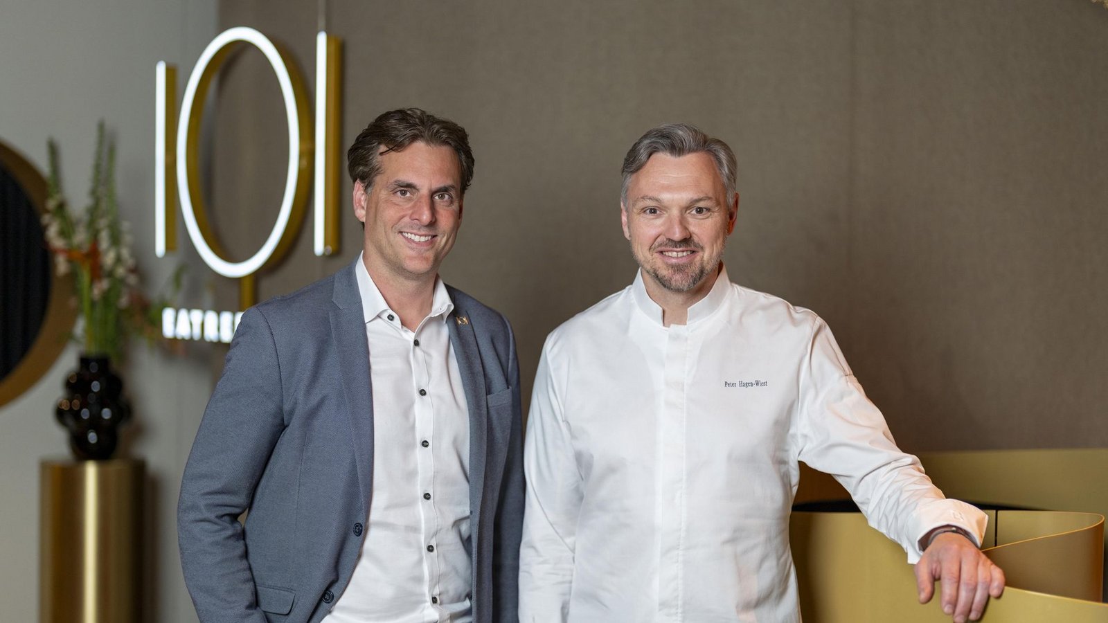Thomas Mack,Geschäftsführer von Eatrenalin und geschäftsführender Gesellschafter des Europa-Parks, freut sich, dass nun Peter Hagen-Wiest auch das Eatrenalin kulinarisch verantwortet.Foto: Eatrenalin Thomas Mack,Geschäftsführer von Eatrenalin und geschäftsführender Gesellschafter des Europa-Parks, freut sich, dass nun Peter Hagen-Wiest auch das Eatrenalin kulinarisch verantwortet.Foto: Eatrenalin