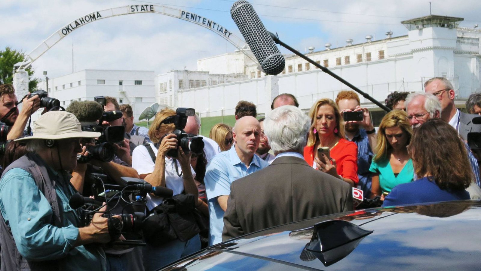 Journalisten werden in Oklahoma über den kurzfristigen Hinrichtungsaufschub für den Todeskandidaten Richard Glossip informiert. Seine Anwälte betonen seine Unschuld.Foto: imago/Kyodo News/imago stock&people