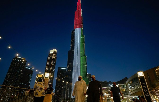 Dubai bei Nacht.<span class='image-autor'>Foto: Altaf Qadri/AP/dpa</span>