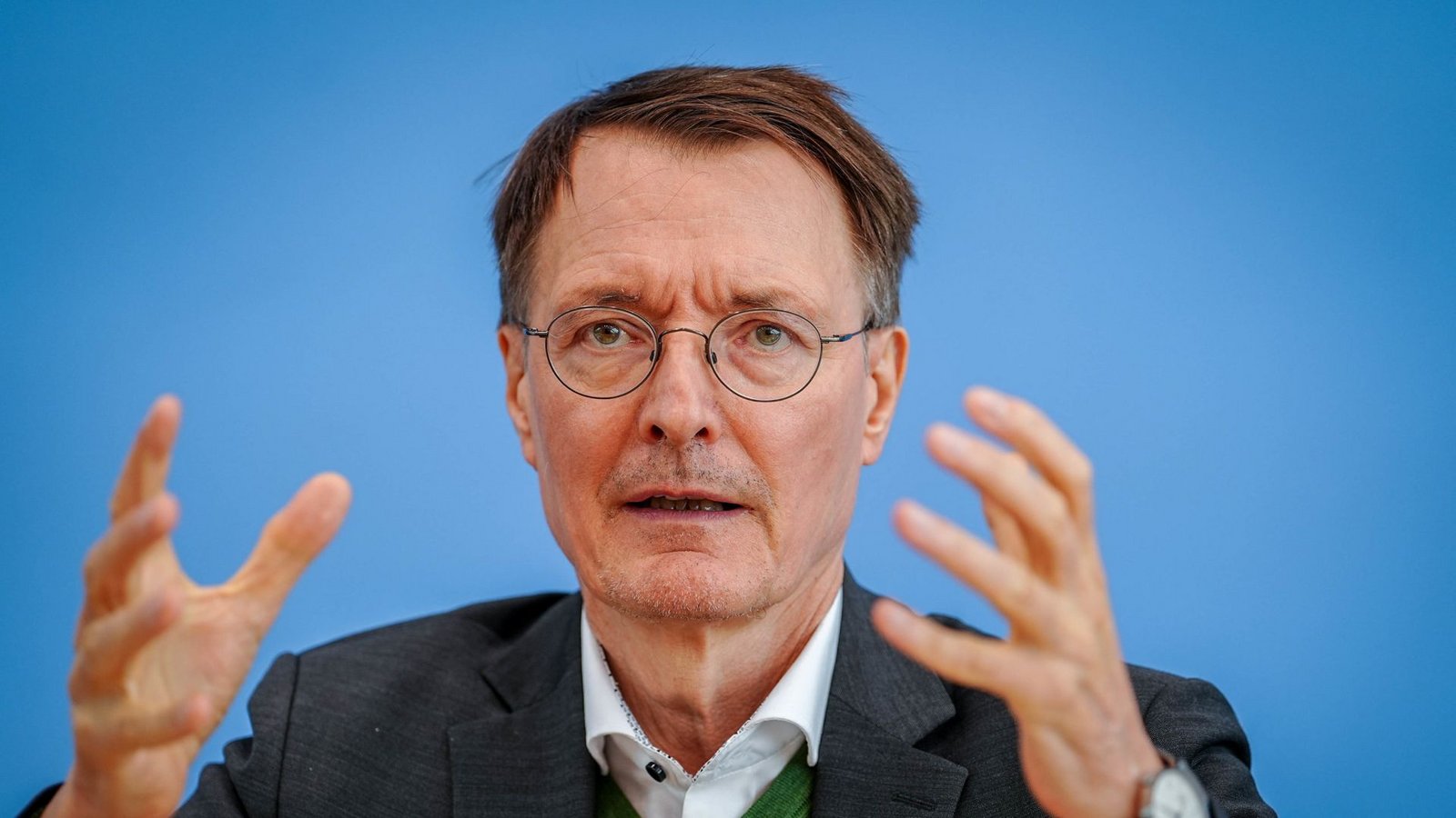 Bundesgesundheitsminister Karl Lauterbach (SPD) will keine Abstriche bei seiner Reform akzeptieren.Foto: dpa/Kay Nietfeld