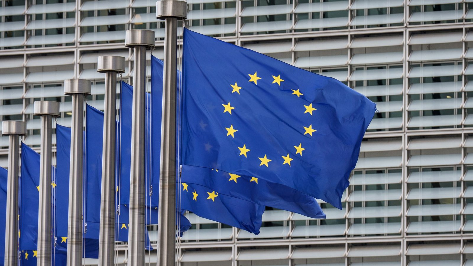 Die EU-Kommission macht Druck auf die Geschäftsmodelle der Neobroker. (Symbolfoto)Foto: Michael Kappeler/dpa