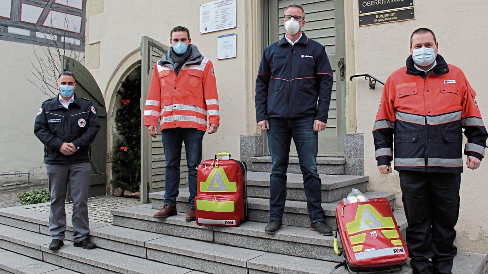 Beim Auftakttermin von links: Steffen Schassberger (DRK Ortsverein Vaihingen), Bürgermeister Frank Wittendorfer, Mathias Maurmaier und Michael Schmidgall (Malteser in Korntal-Münchingen). p Beim Auftakttermin von links: Steffen Schassberger (DRK Ortsverein Vaihingen), Bürgermeister Frank Wittendorfer, Mathias Maurmaier und Michael Schmidgall (Malteser in Korntal-Münchingen). p