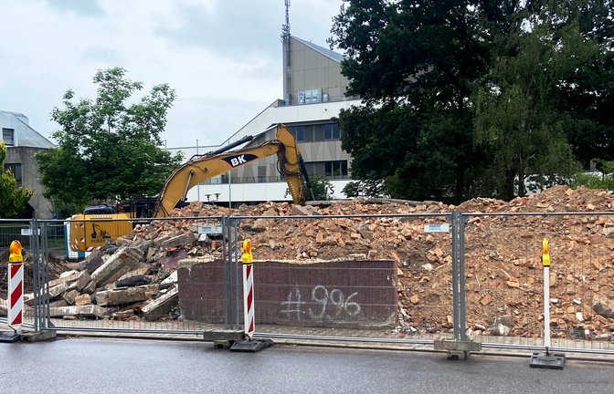 Abriss: Das Ade-Haus in Illingen ist Geschichte. <span class='image-autor'>Foto: Stahlfeld</span>