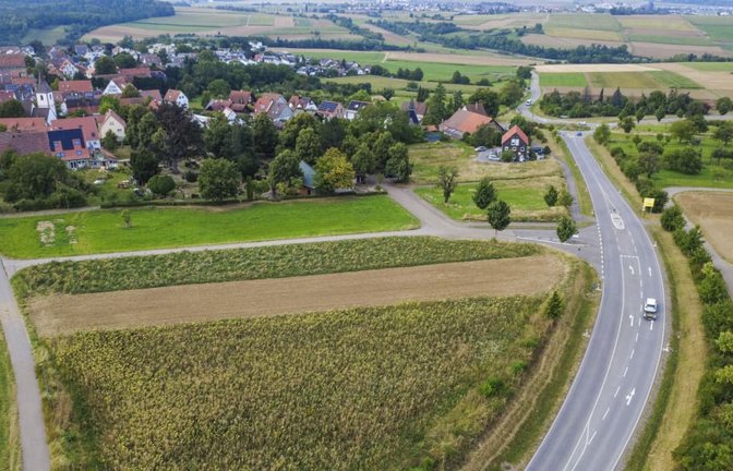 Ein großer Teil der Stadt entlang der Umfahrung in Schöckingen wird bebaut, mit dabei ist auch ein Pflegeheim.<span class='image-autor'>Simon Granville</span>