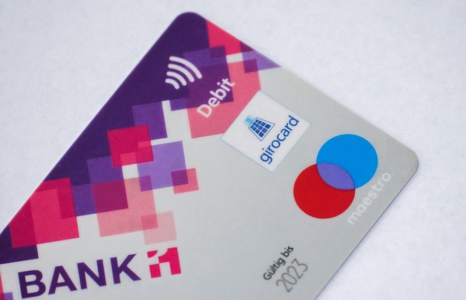 Auch kontaktlos Bezahlen ist mit der Debitkarte möglich.<span class='image-autor'>Foto: IMAGO/Michael Gstettenbauer/IMAGO/Michael Gstettenbauer</span>